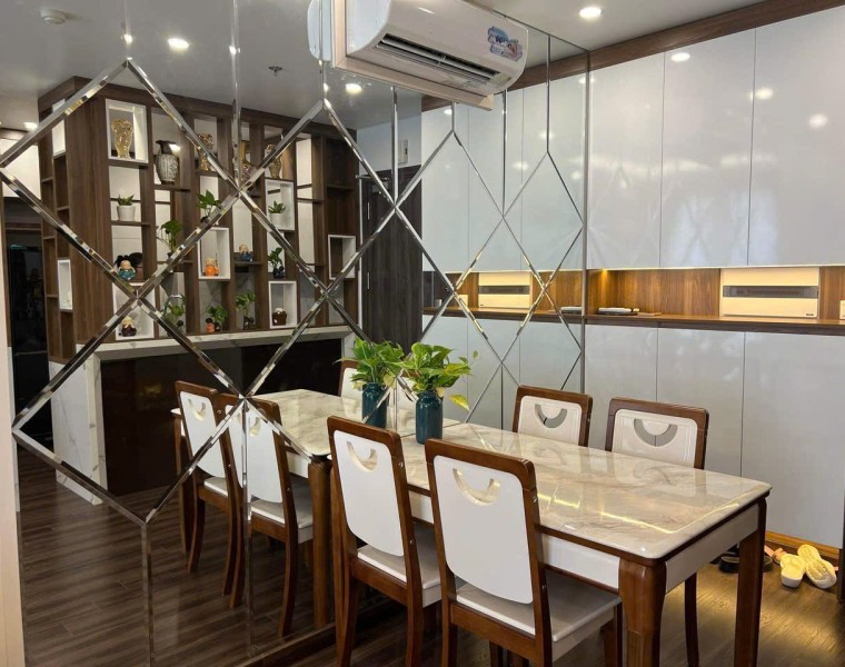 Bộ bàn ăn đá cẩm thạch